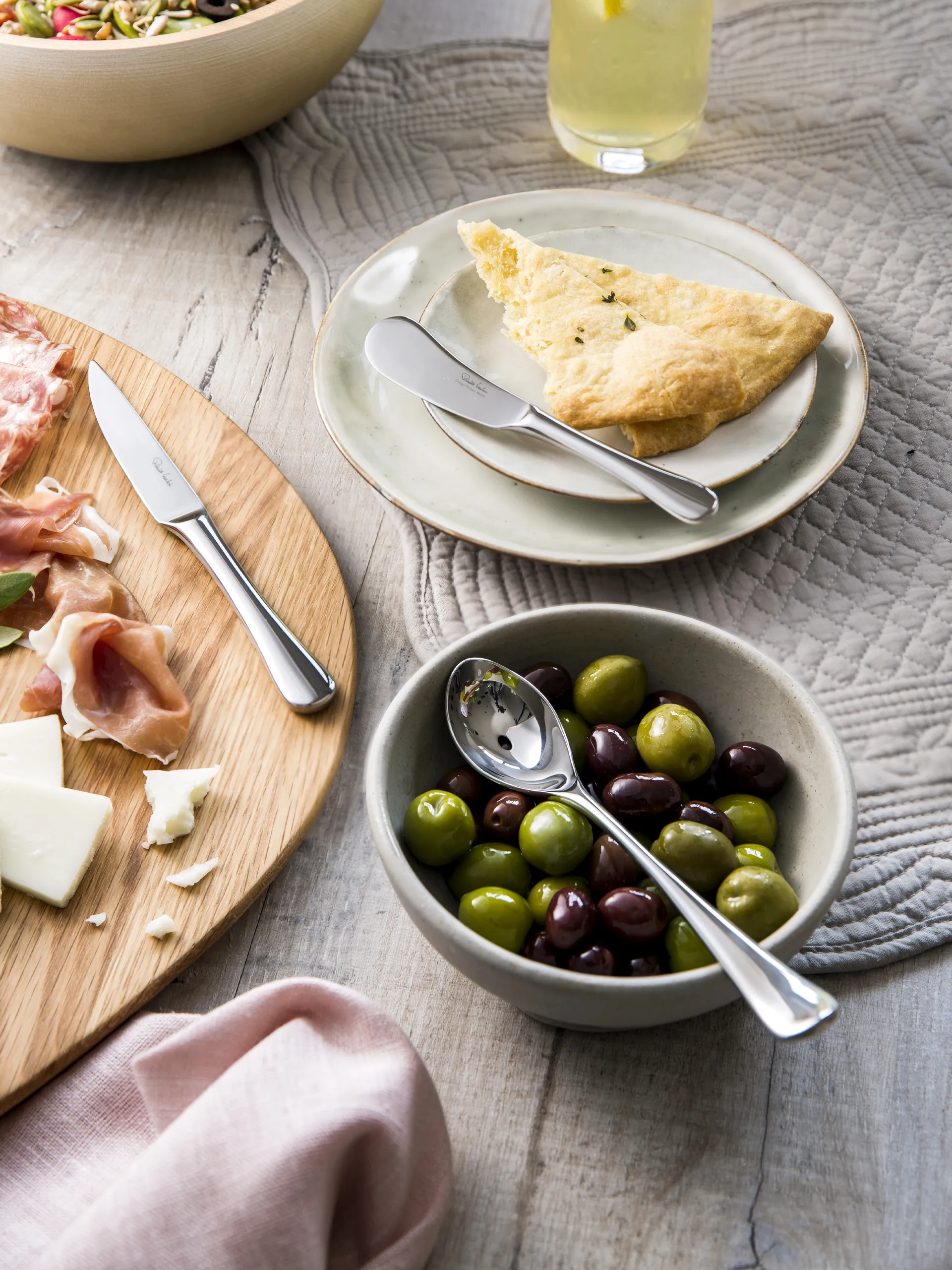 Colher de azeitonas espelhada Radford, Aço inoxidável Robert Welch