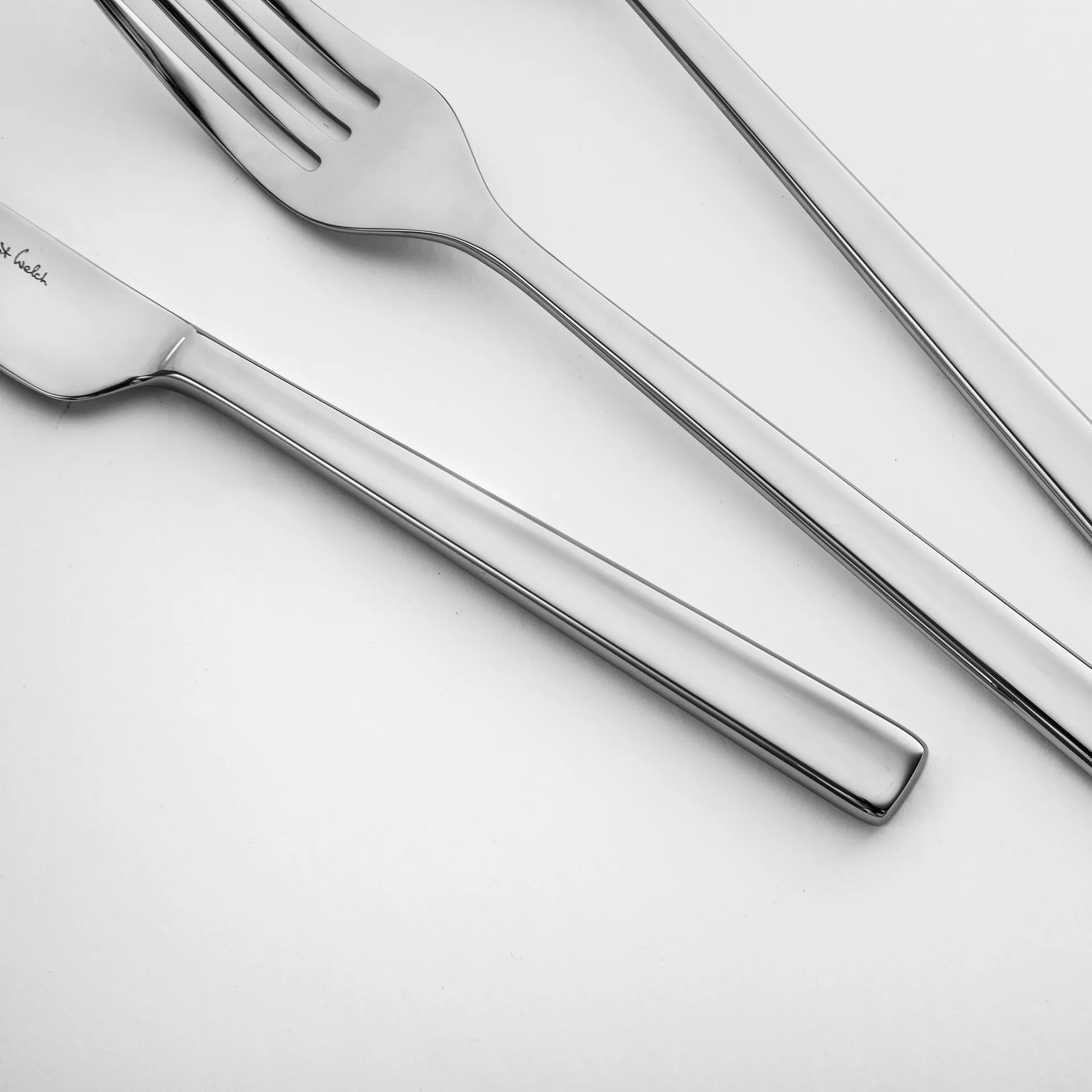 Colher de sobremesa smooth Blockley, Aço inoxidável Robert Welch