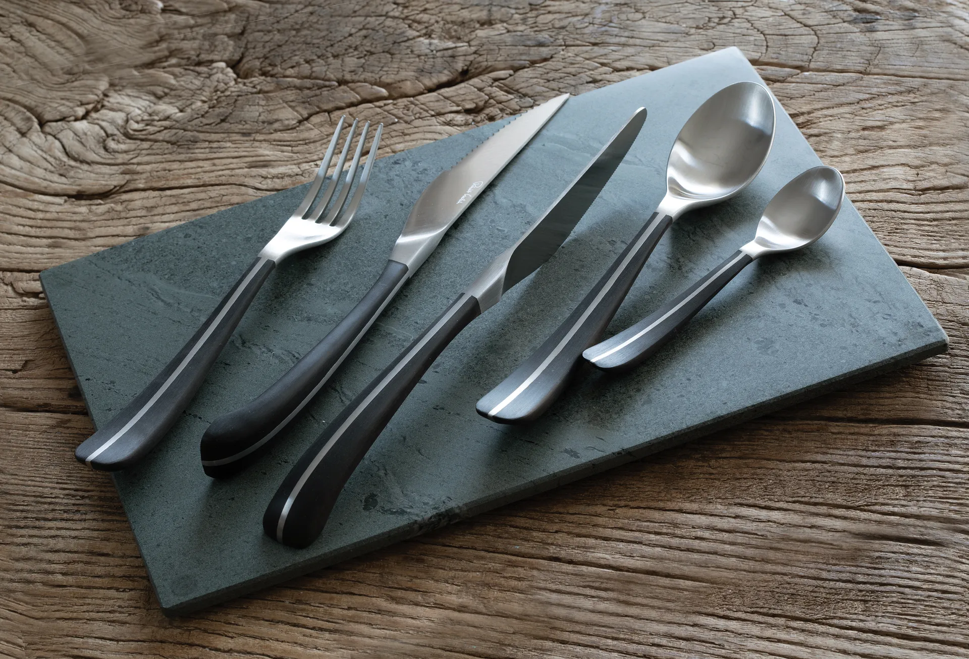 Garfo Contour, preto Robert Welch