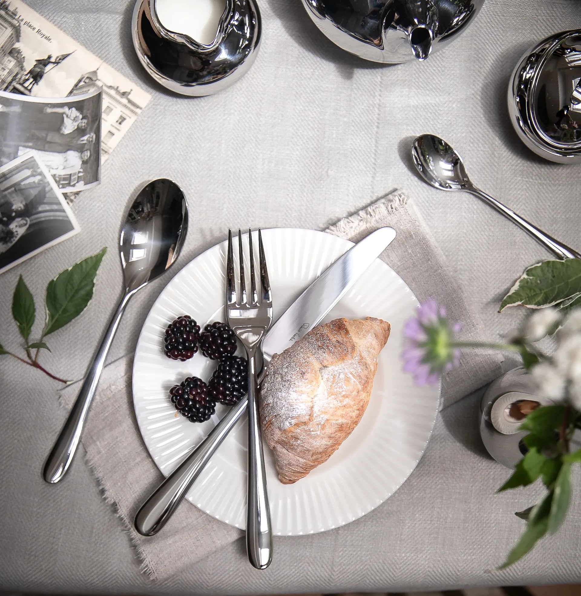 Kingham Bright talheres, 84 peças Robert Welch