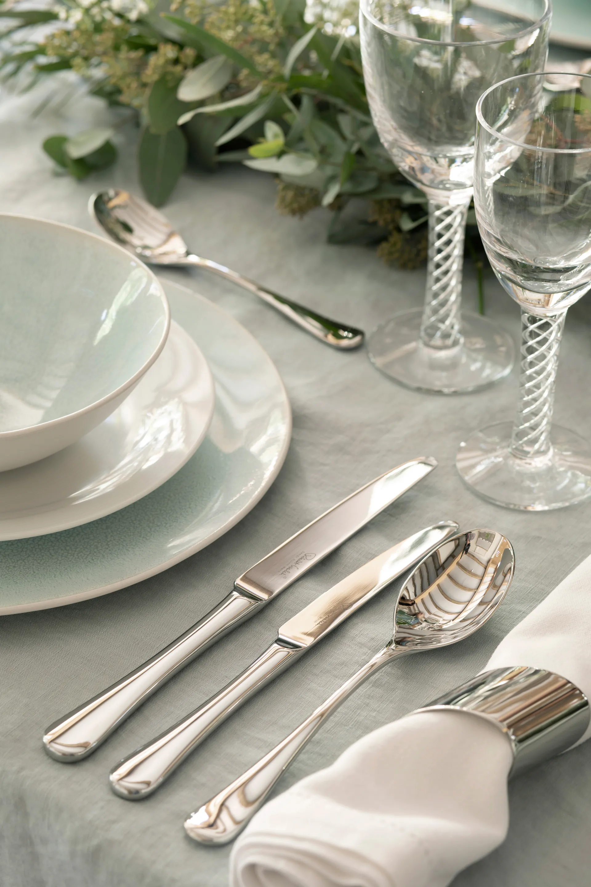 Talheres Radford espelhados, 42 peças Robert Welch