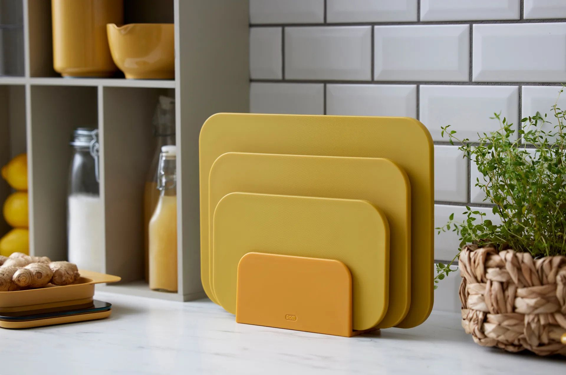 Choptima tábua de cortar M 20.5x30.5 cm, Curry Rosti