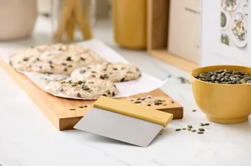 Cortador de massa Emma em aço - Curry - Rosti