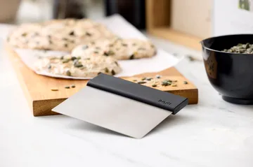 Cortador de massa Emma em aço - Preto - Rosti