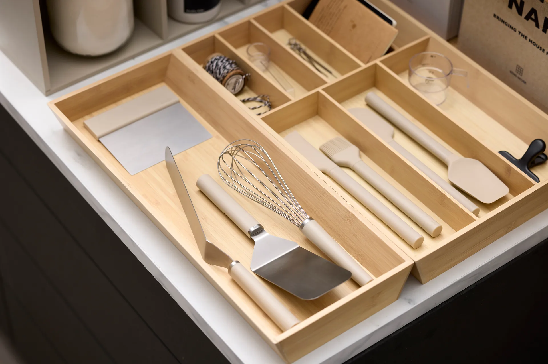 Emma espátula de paleta estreita em aço 33 cm, Húmus Rosti