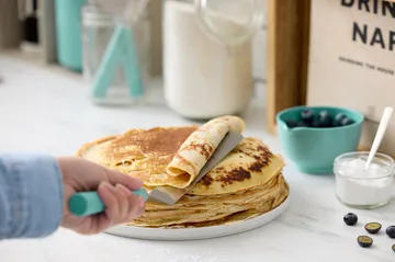 Emma espátula de paleta estreita em aço 33 cm - Verde nórdico - Rosti