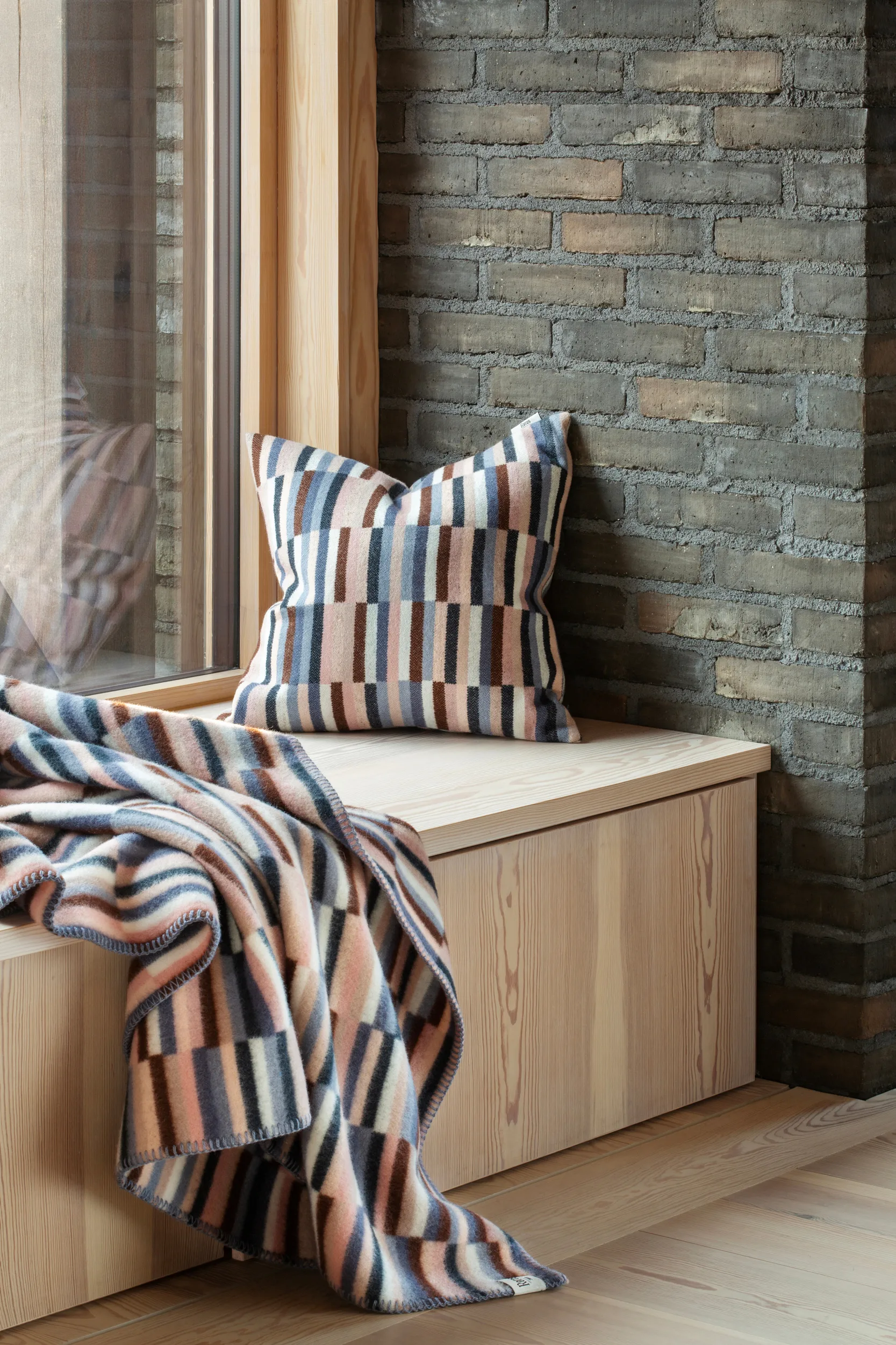 Almofada Ida 50x50 cm, Rosa blue Røros Tweed