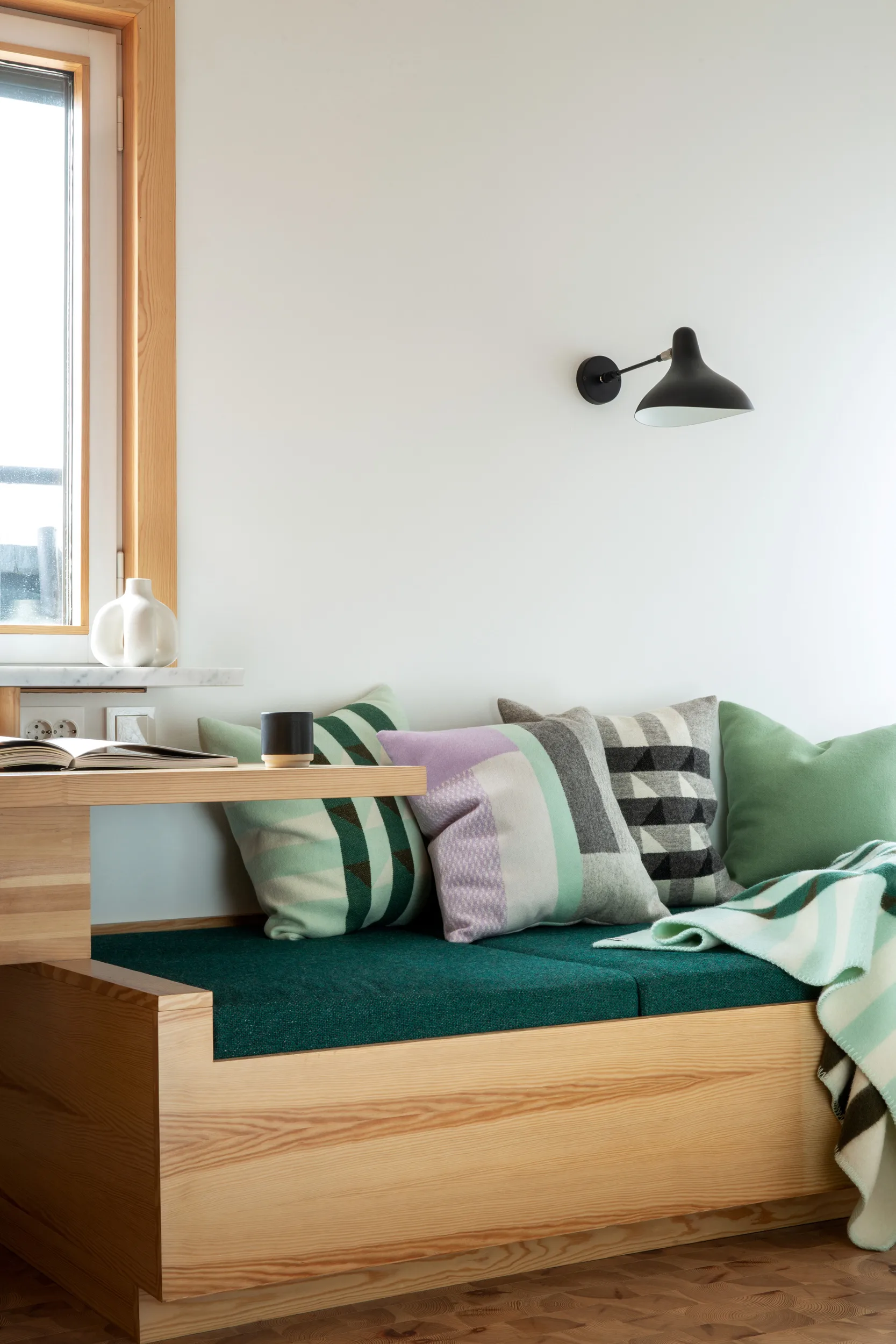 Manta Kvam 135x200 cm, Green Røros Tweed