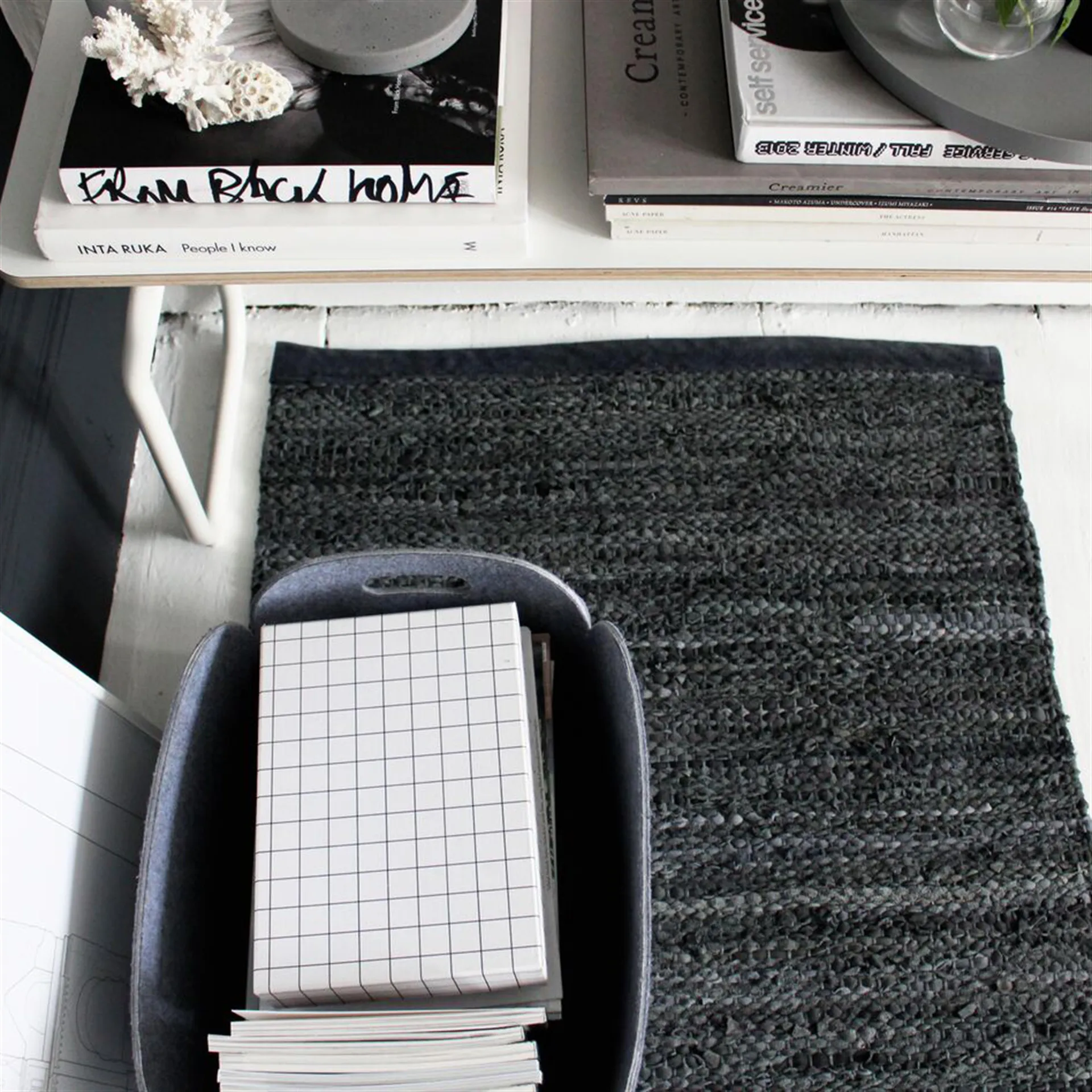 Tapete Leather 60x90 cm, black (preto) Rug Solid