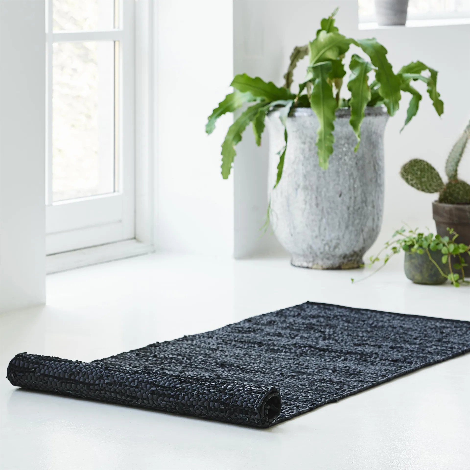 Tapete Leather 75x200 cm, black (preto) Rug Solid