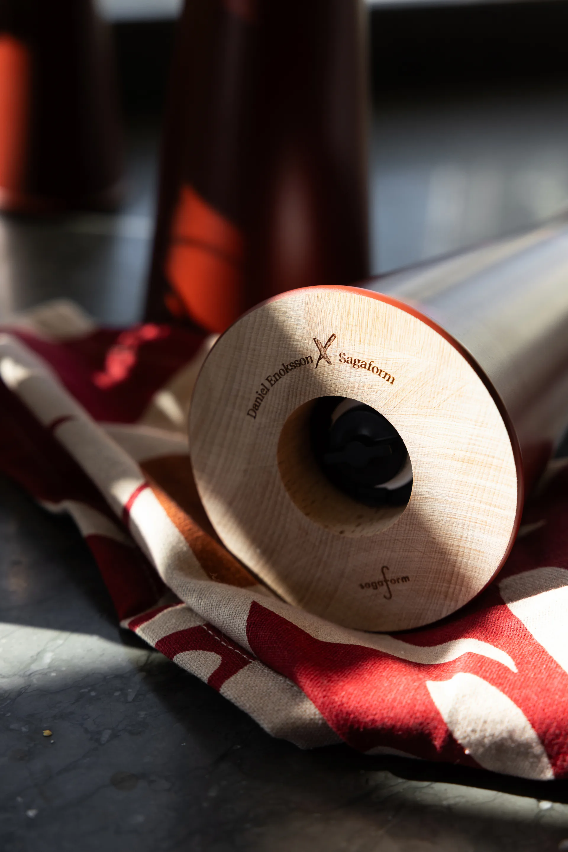 Gurken moinho de sal e pimenta grande 32 cm, Vermelho-castanho Sagaform