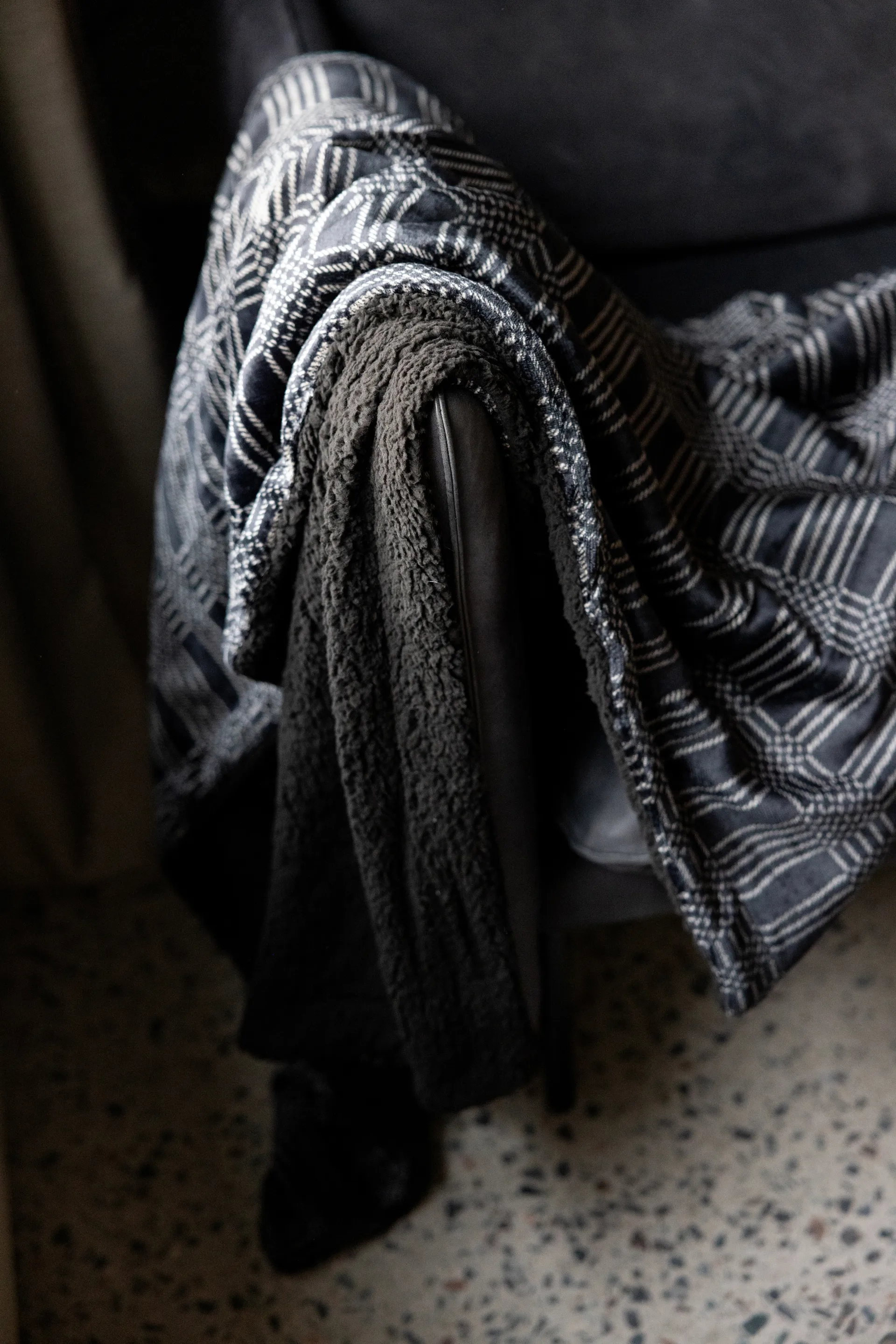 Manta de fleece Rut 130x170 cm, Preto
 Sagaform