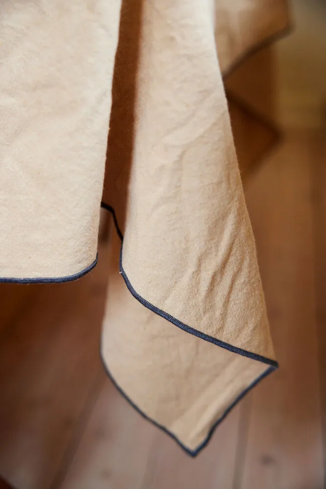 Toalha de mesa Edith 150x280 cm, Bege Sagaform