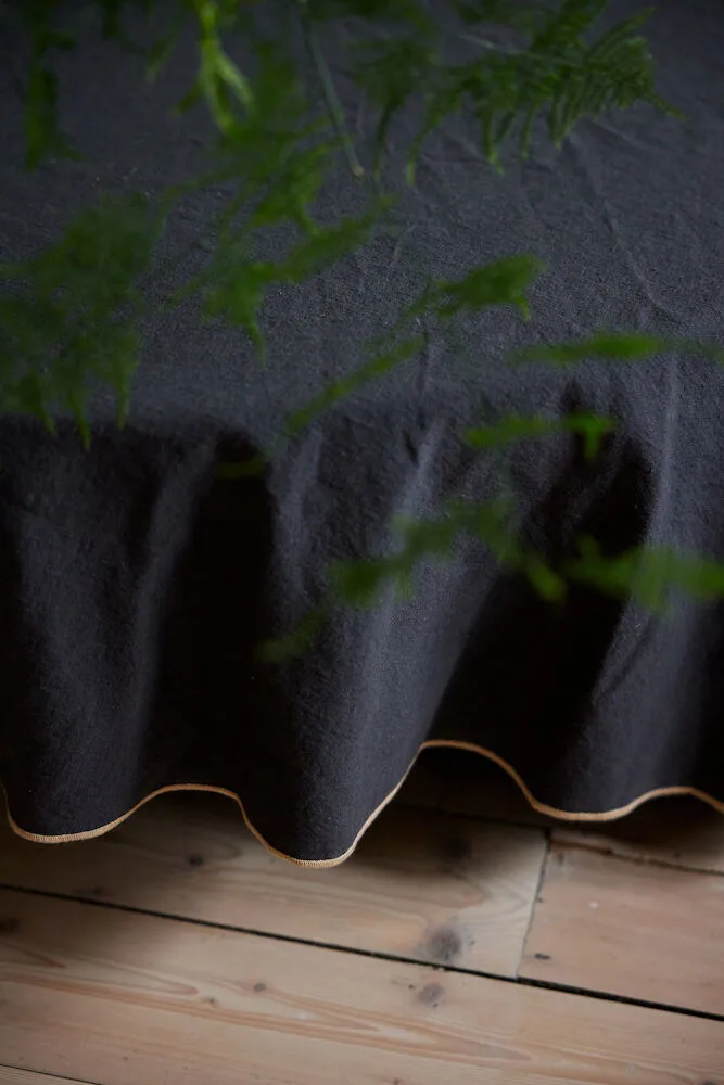 Toalha de mesa Edith redonda Ø180 cm, Cinza Sagaform