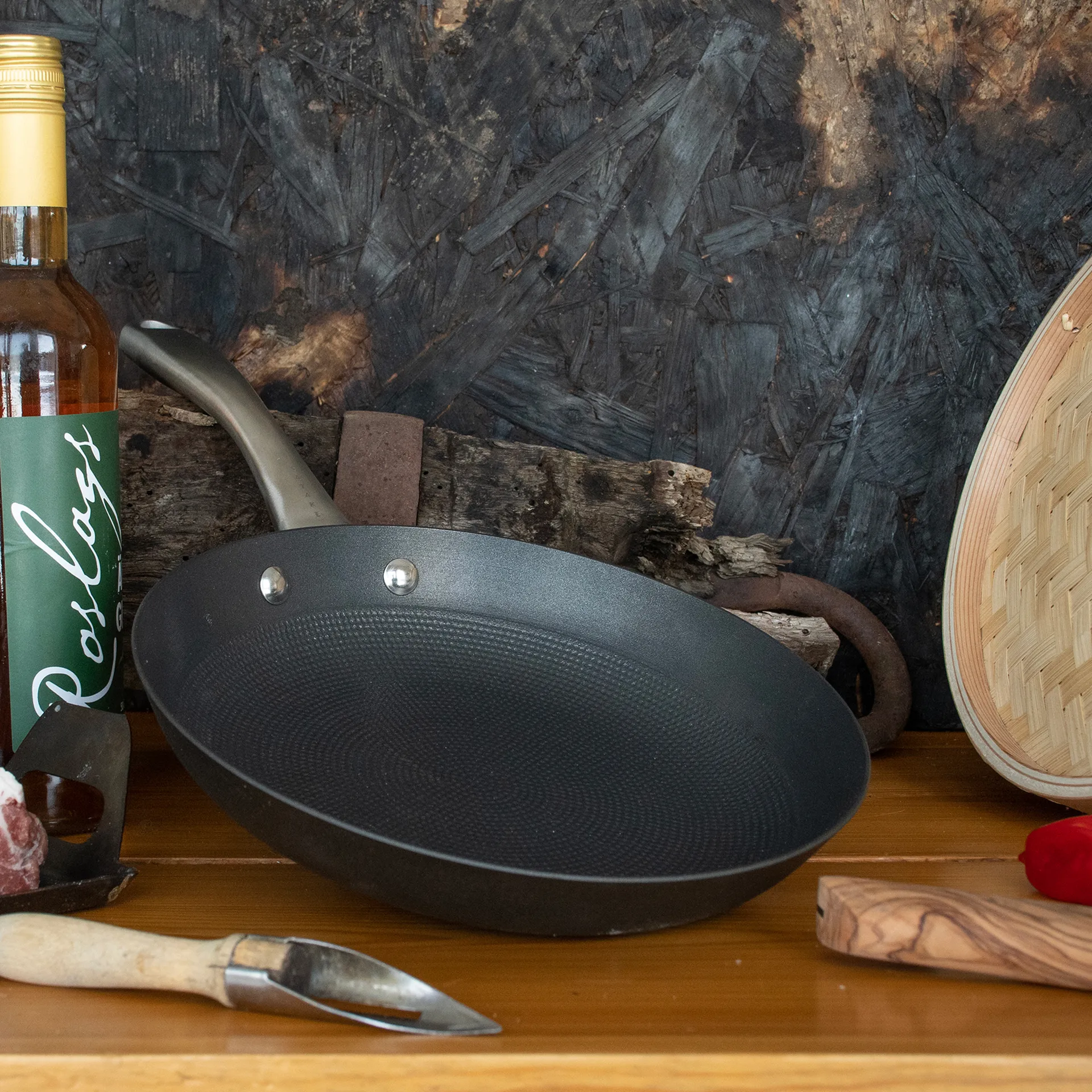 Frigideira de saltear, ferro fundido leve Satake, 24 cm Satake