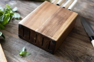 Satake suporte para facas - Acácia, 5 facas, 22,8x18x8 cm - Satake