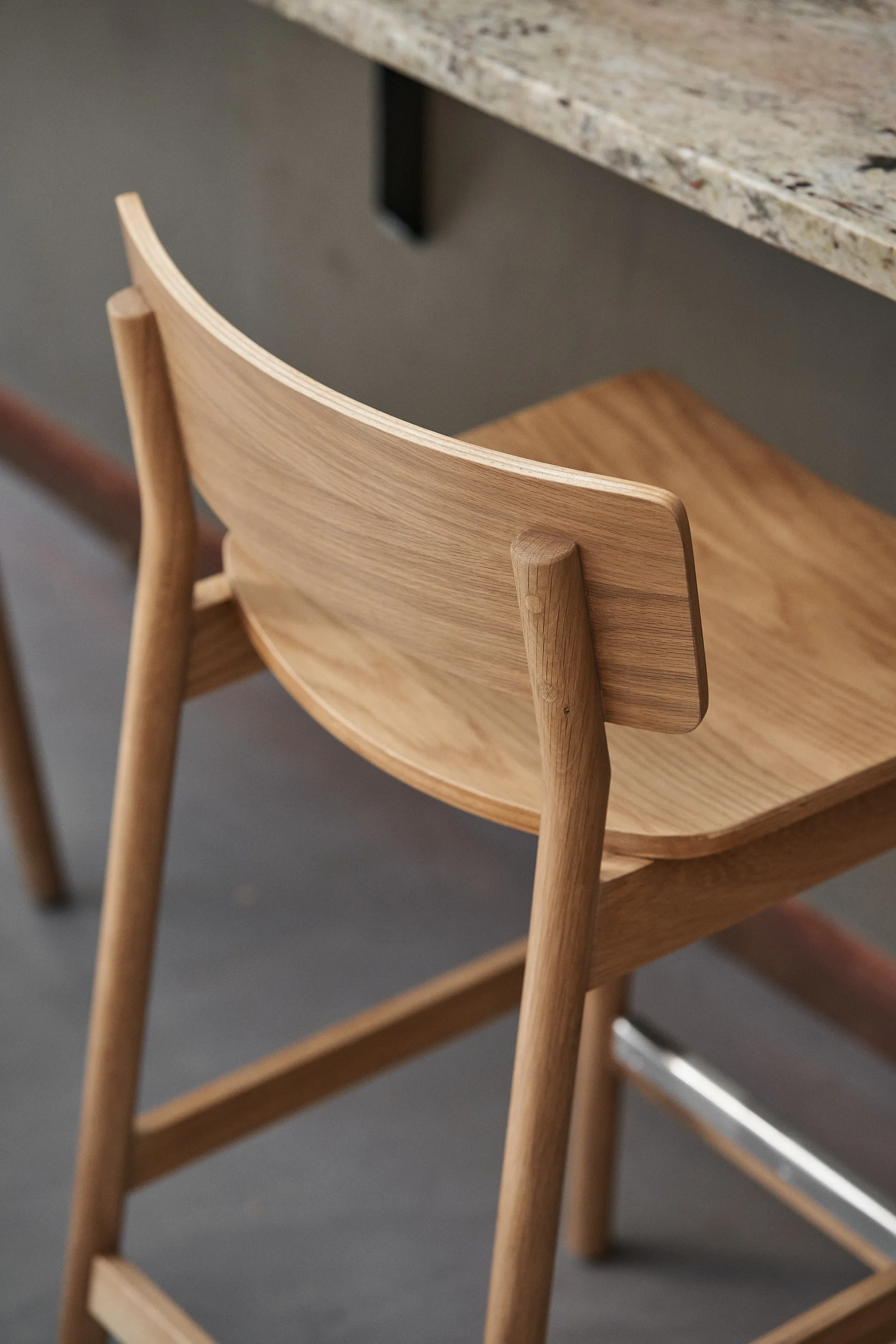 Banco alto Horizon 67 cm, Laqurered oak Scandi Living