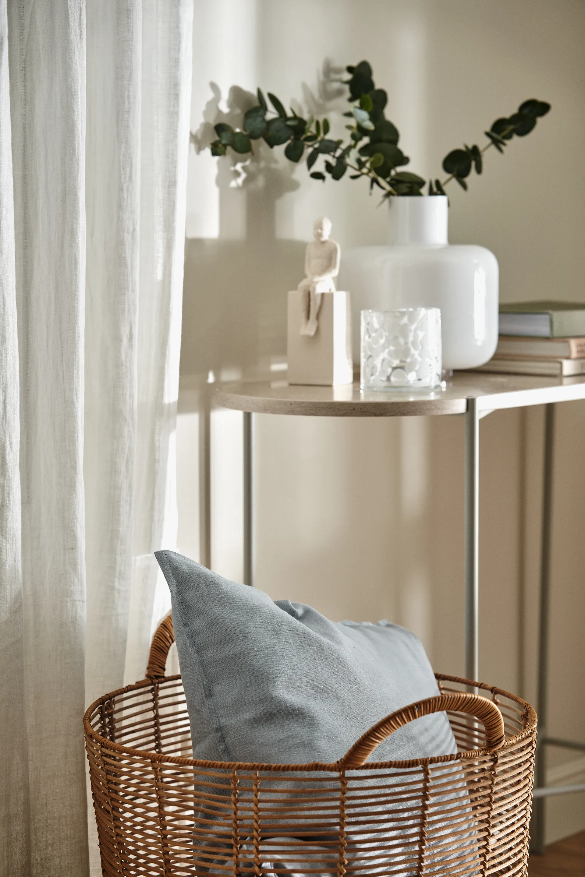 Capa de almofada de linho Calm 50x50 cm, Azul céu Scandi Living