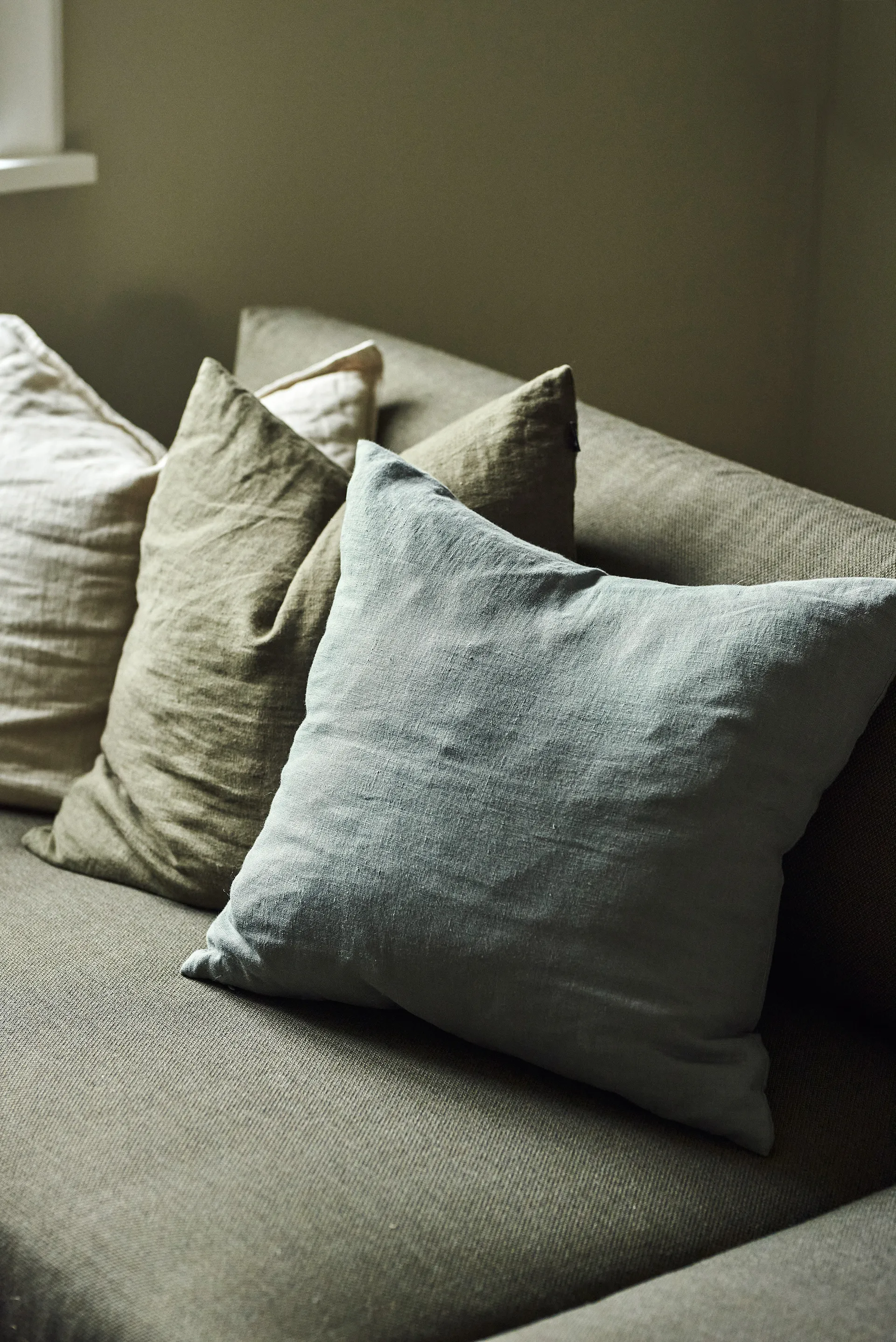 Capa de almofada de linho Calm 50x50 cm, Smokey Blue Scandi Living