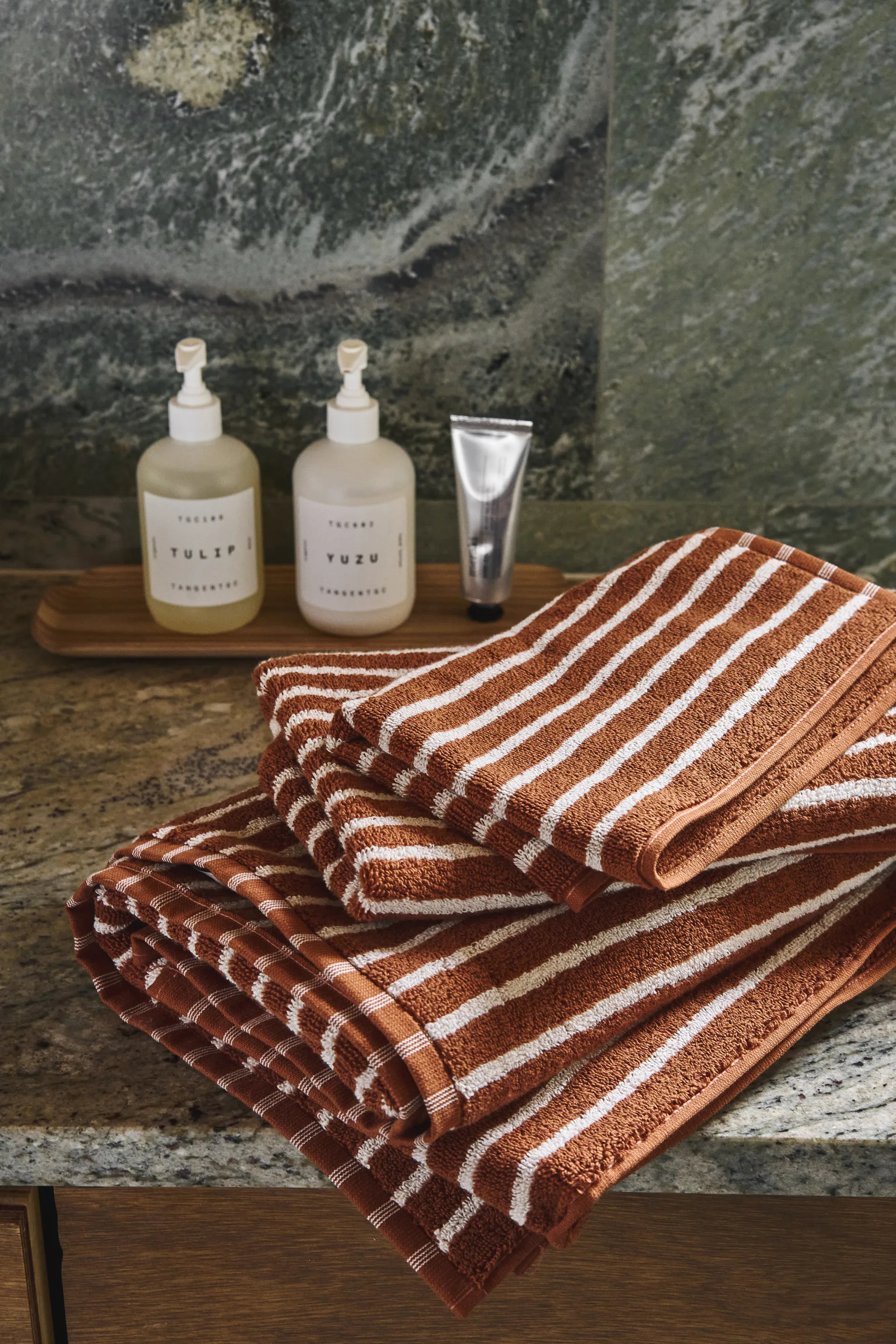 Conjunto de toalhas Drift 4 peças - Marrom-branco,  Scandi Living