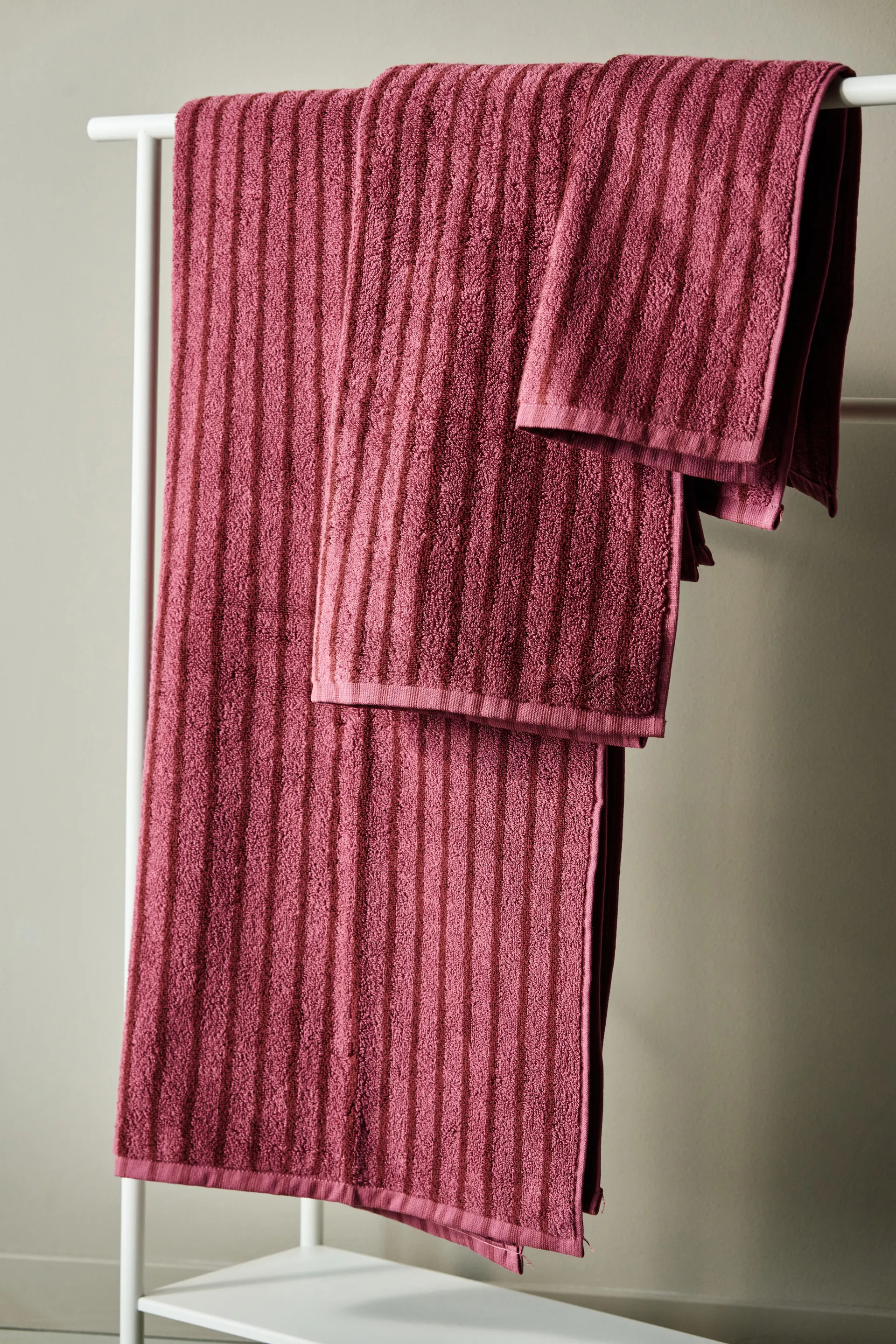 Conjunto de toalhas Drift 4 peças - Rosa-vermelho,  Scandi Living