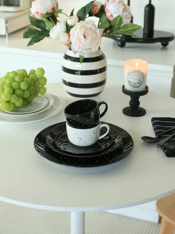 Conjunto inicial Freckle 18 peças - Preto - Scandi Living