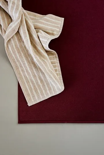 Drift tapete de casa de banho 50x70 cm - Vermelho - Scandi Living