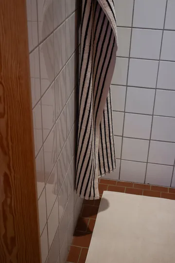 Drift toalha de banho 100x150 cm - Branco-preto - Scandi Living