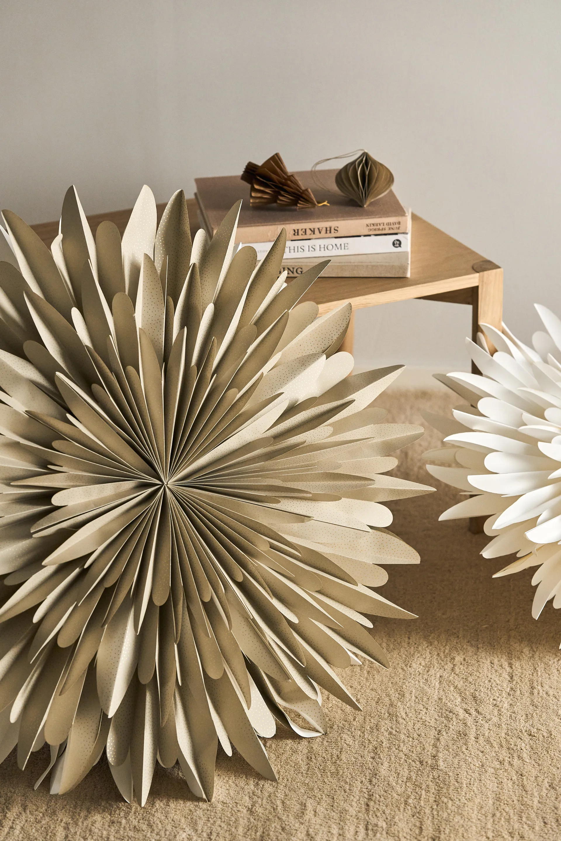 Estrela de Natal bege com pontos Luna, 80 cm Scandi Living