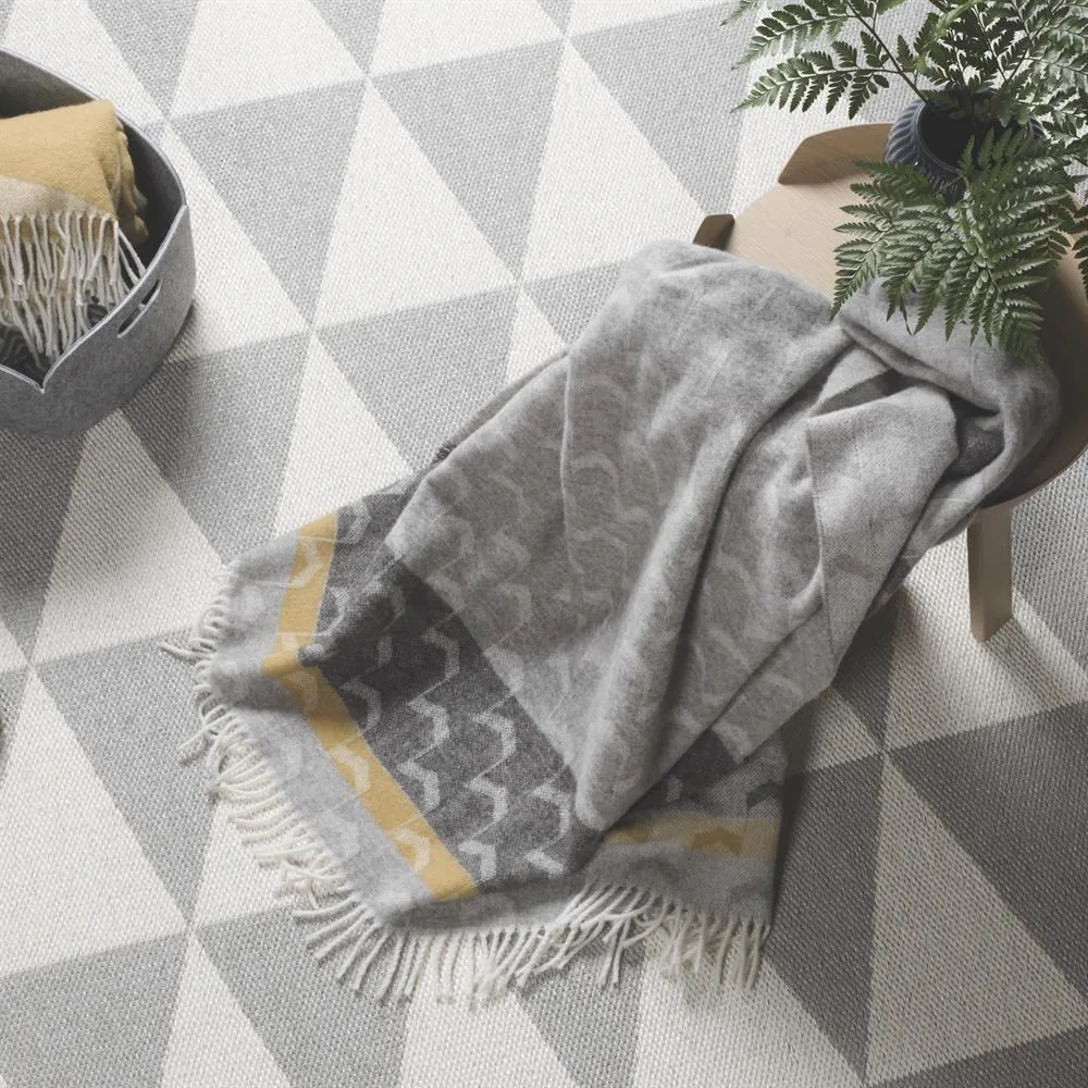 Manta de lã Arrow
, mustard  Scandi Living