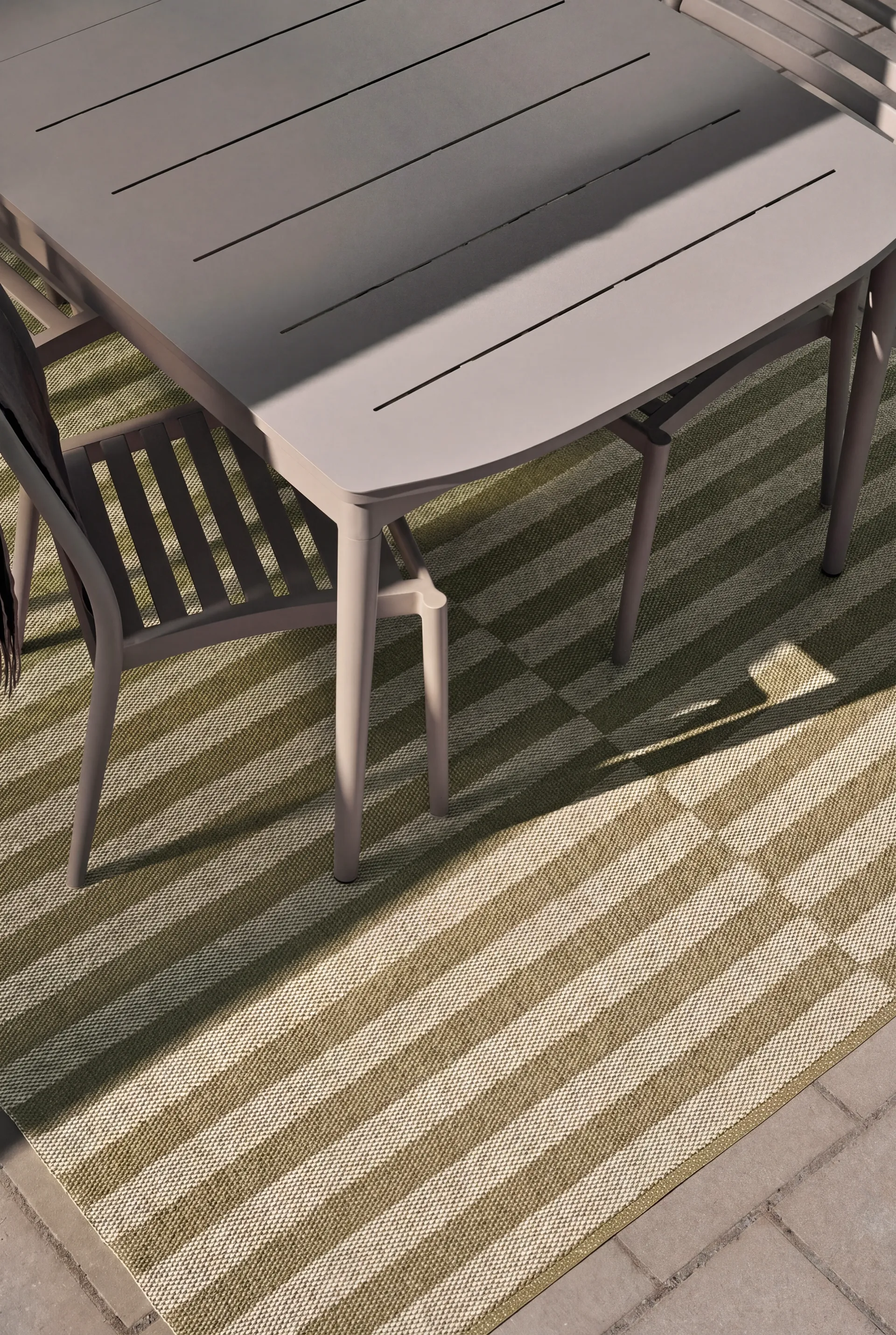 Path tapete, Verde-oliva, 200x300 cm Scandi Living