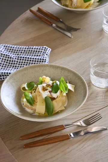 Prato de massa Terra - Bege em grés, Ø22,5 cm - Scandi Living