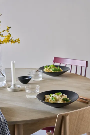 Prato de massa Terra - Preto em grés, Ø22,5 cm - Scandi Living