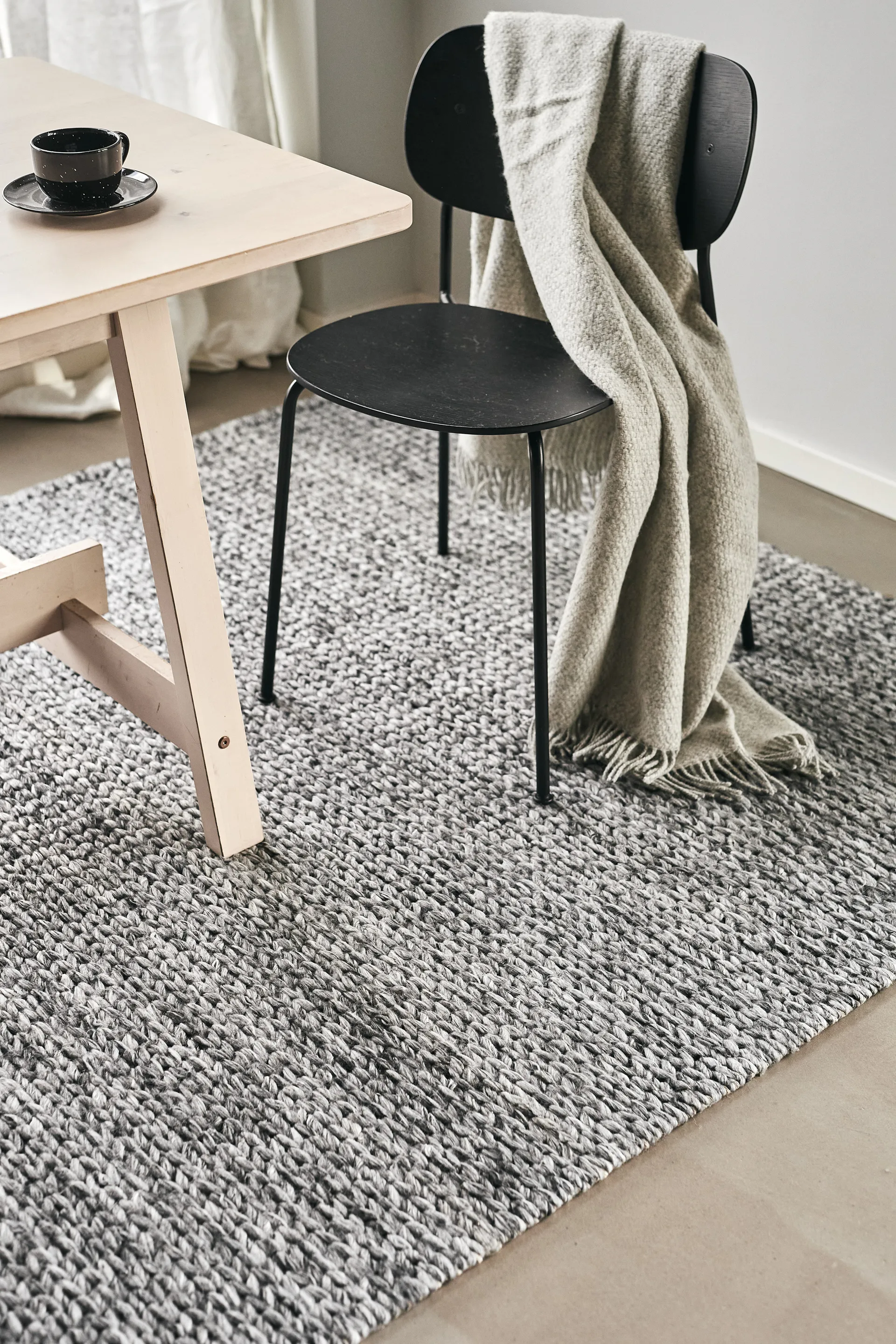 Tapete de lã Braided cinza escuro, 170x240 cm Scandi Living