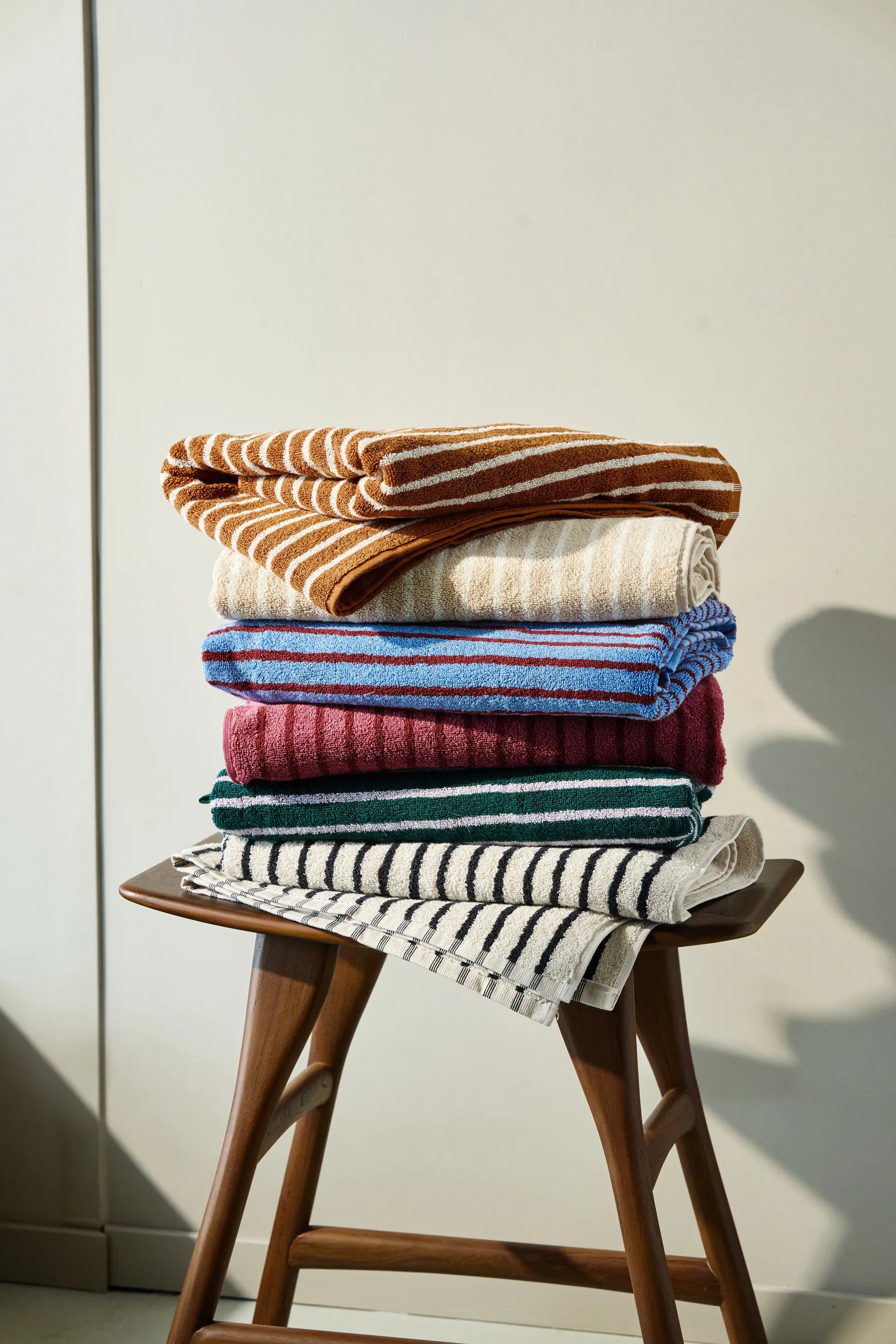 Toalha de banho Drift 70x140 cm, Castanho-branco Scandi Living