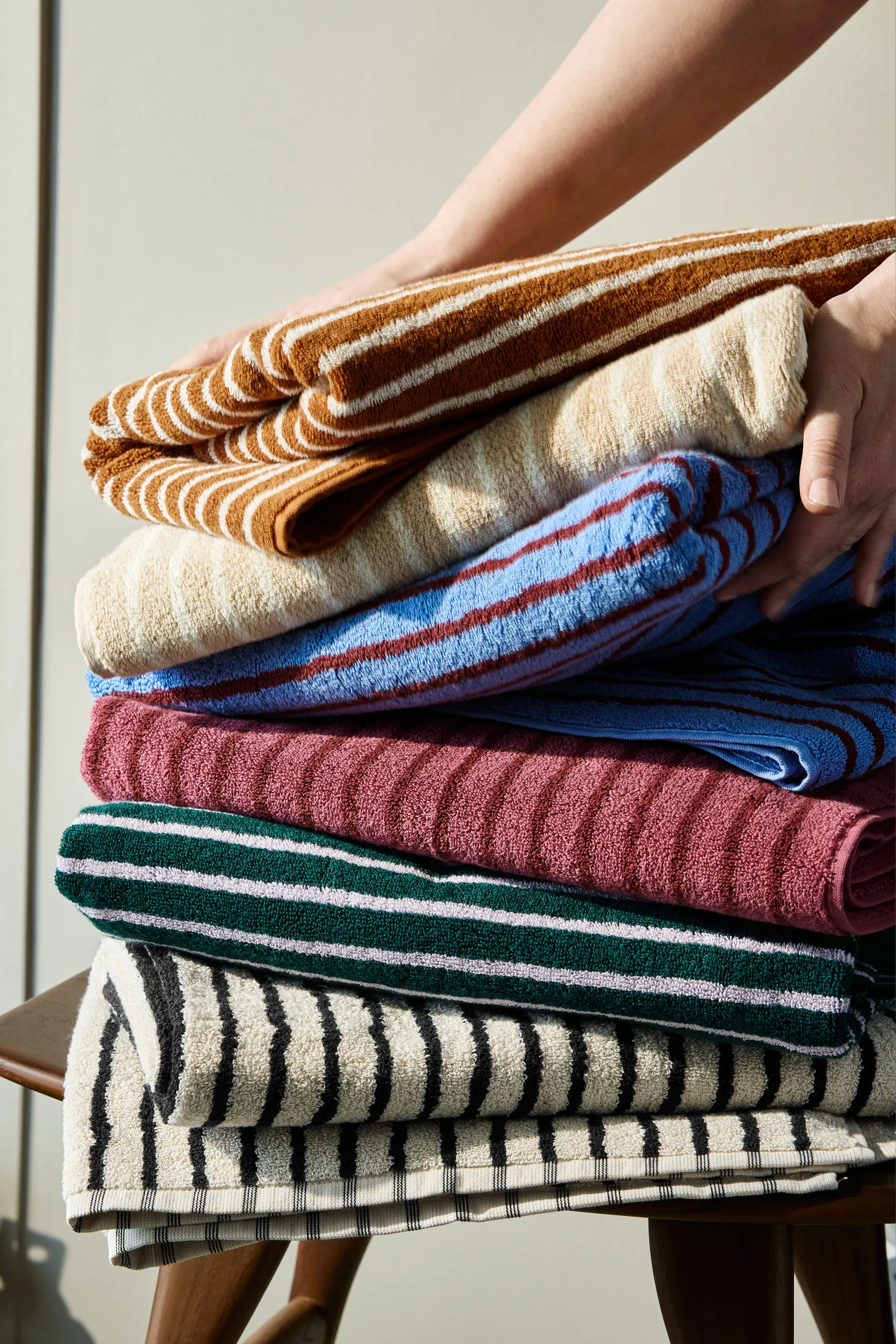 Toalha de banho Drift 70x140 cm, Rosa-vermelho Scandi Living