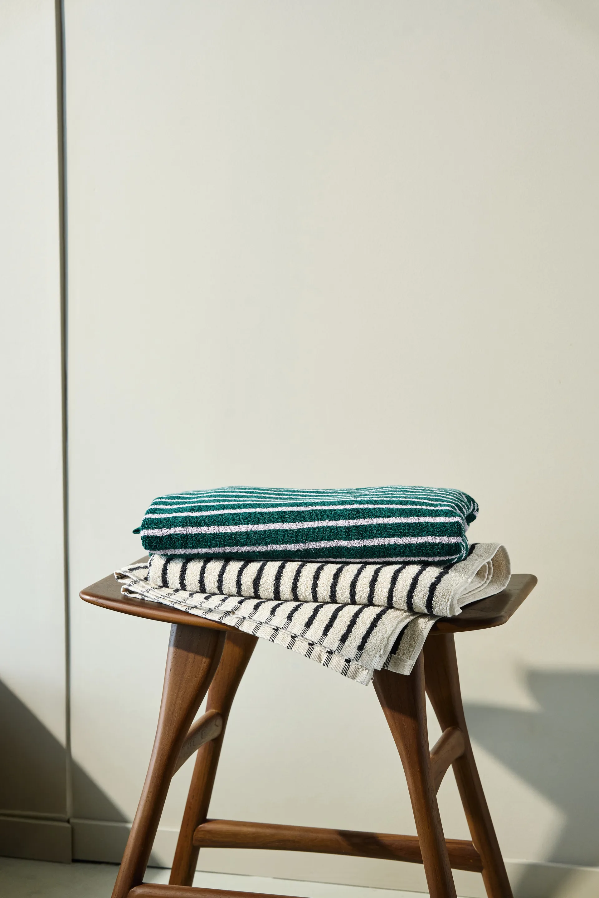 Toalha de banho Drift 70x140 cm, Verde-lilás Scandi Living