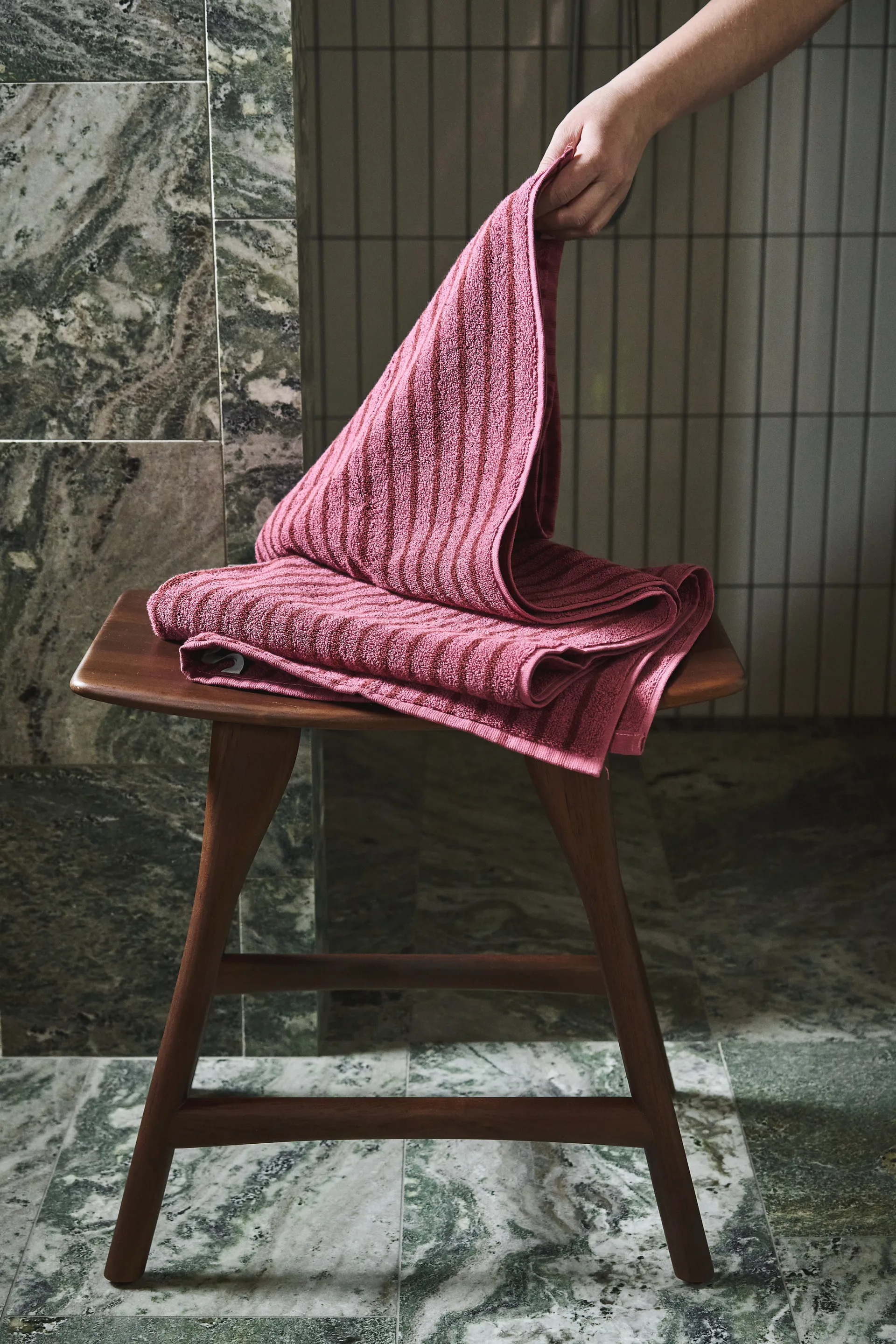 Toalha Drift 50x70 cm, Rosa-vermelho Scandi Living
