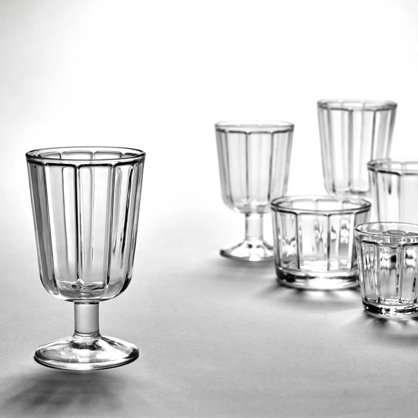 Copo de vinho branco Surface 18 cl, 4 un. transparente Serax