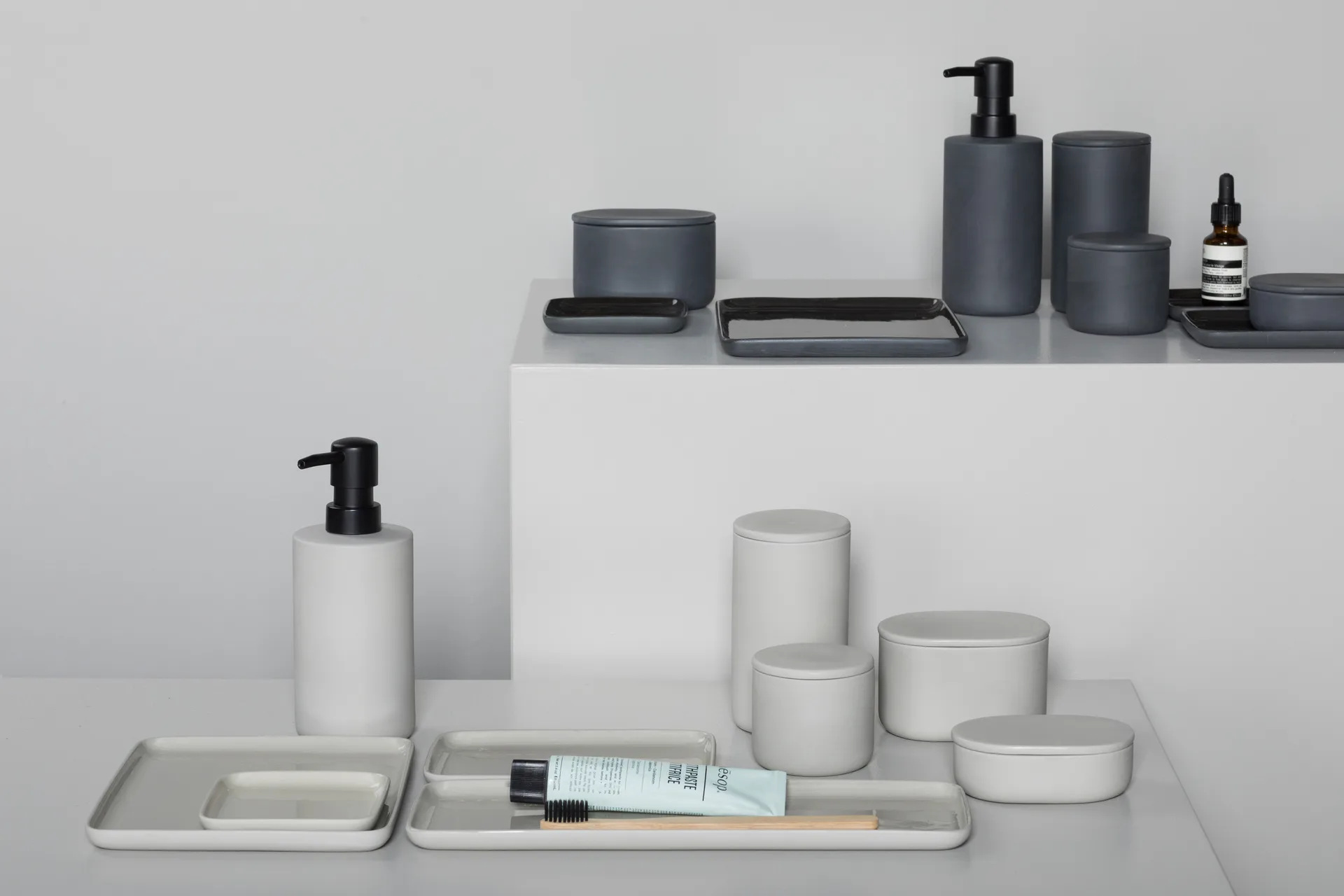 Frasco redondo de alimentos com tampa Ø7 cm, Bege Serax