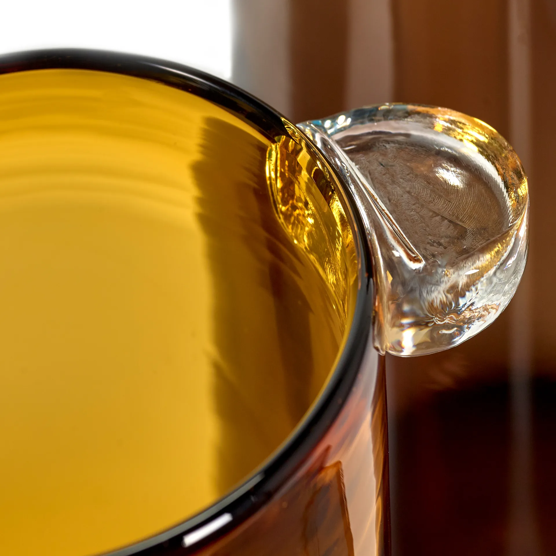 Vaso com pegas Wind & Fire 24 cm, âmbar Serax