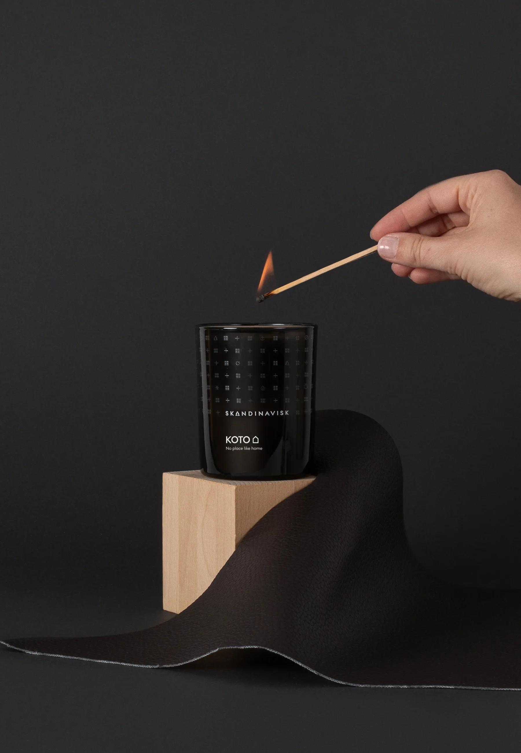 Vela perfumada com tampa Koto, 200 g Skandinavisk