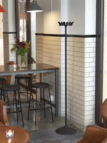 Bengaleiro Crown 168 cm - Preto - SMD Design