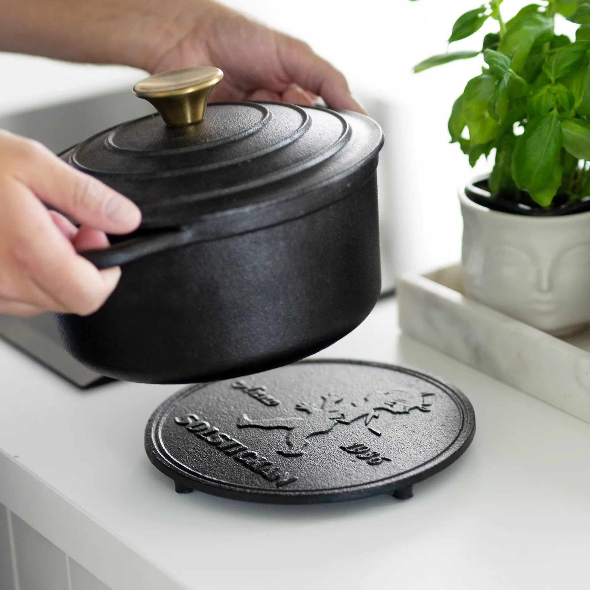 Solstickan tripé 19 cm, Preto Solstickan Design