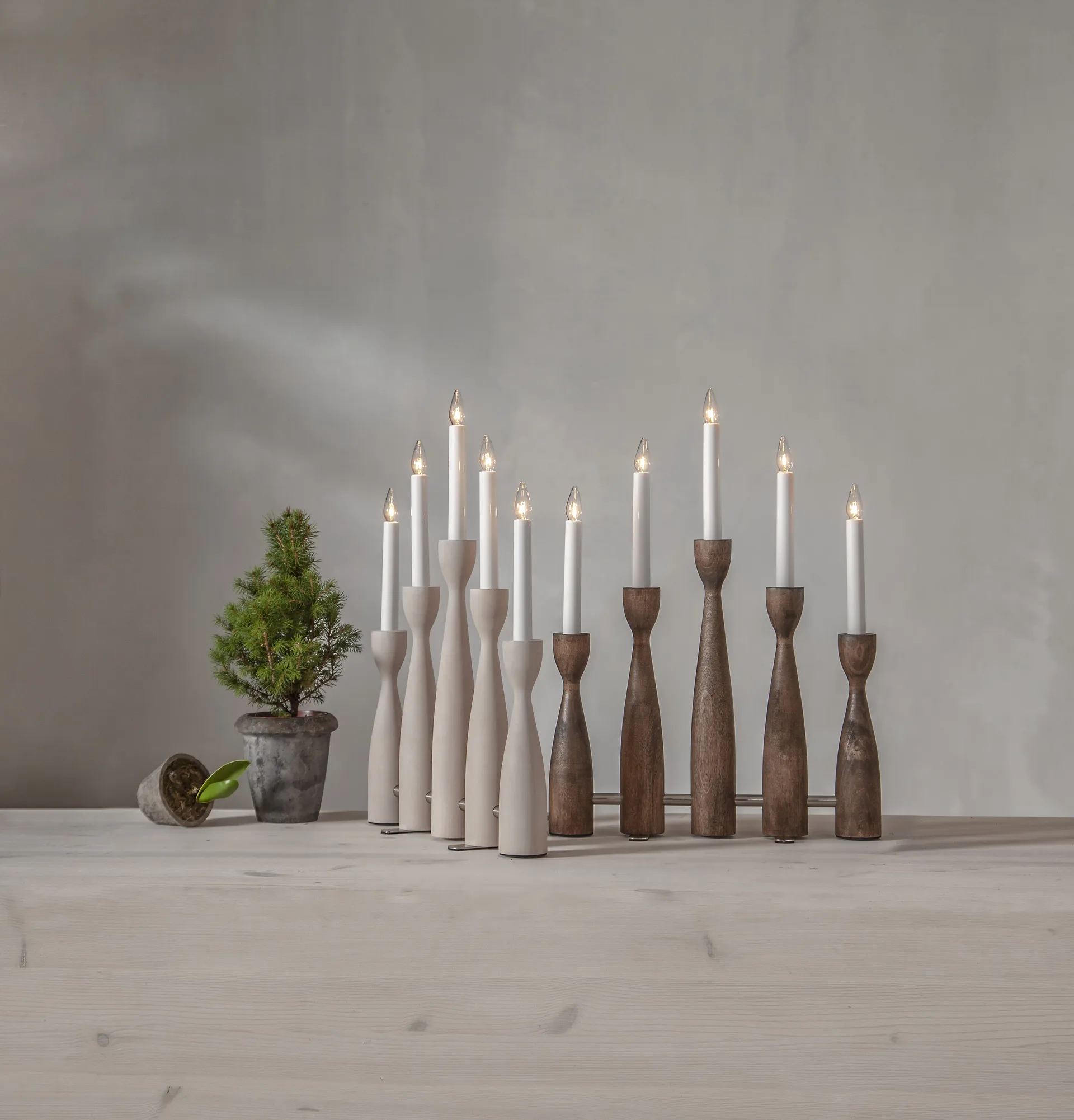 Candelabro do Advento Midja 2.0 , Nogueira  Star Trading