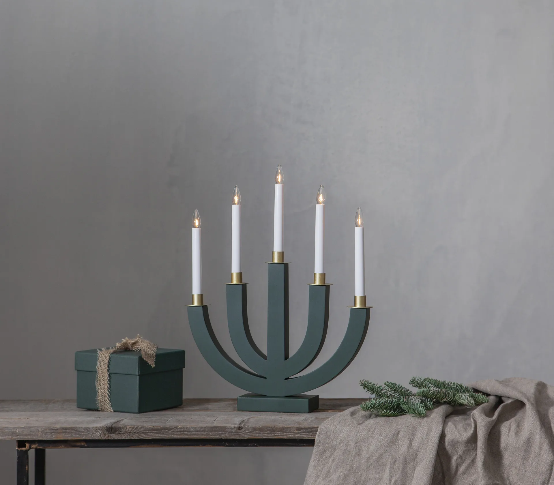 Eli Candelabro do Advento, Verde Star Trading