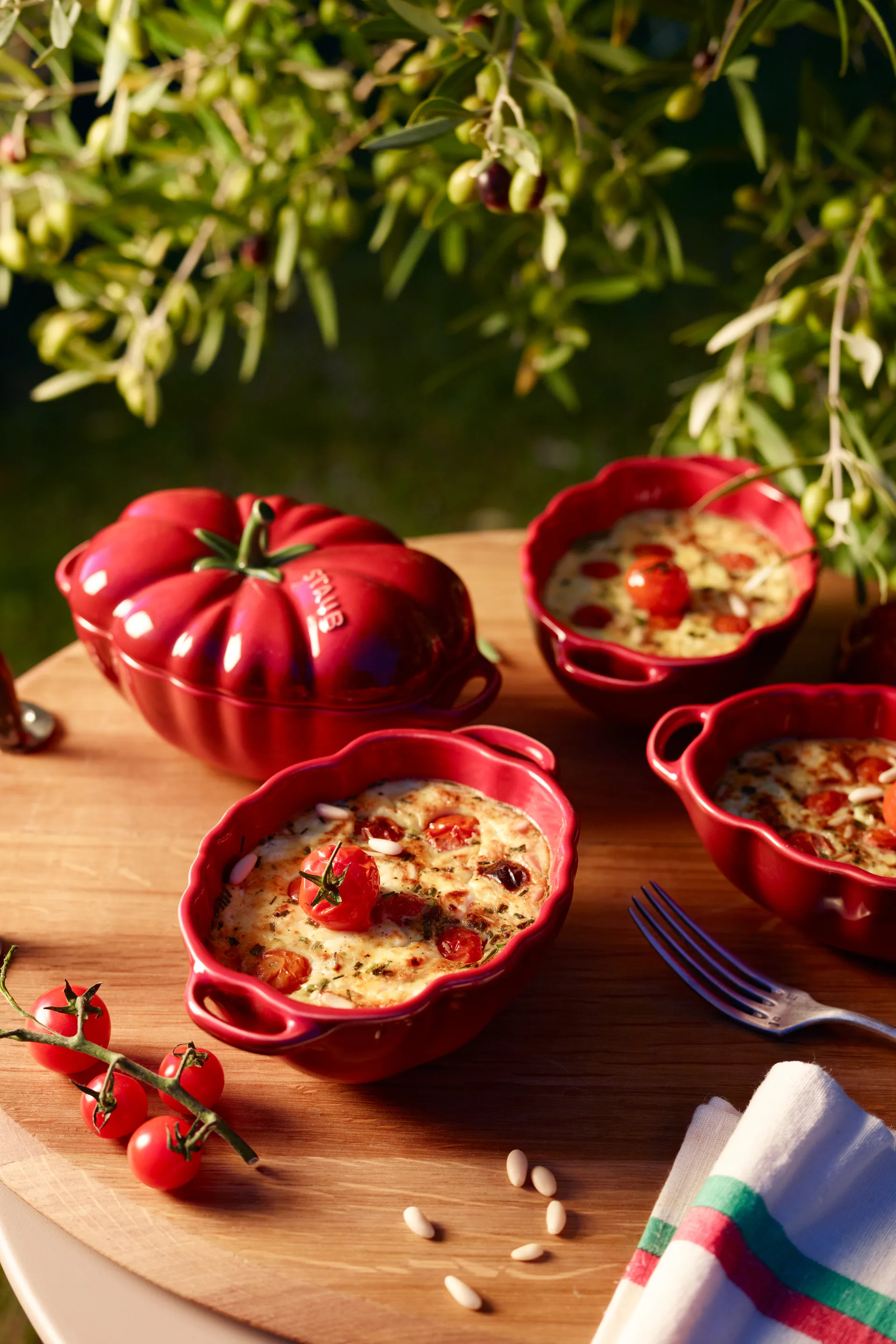 Caçarola de forno tomate stoneware Staub 0,5 l, vermelho STAUB
