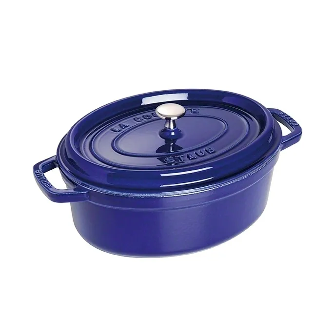 Caçarola para forno oval Staub. Três camadas de esmalte 4,2 l, azul escuro STAUB