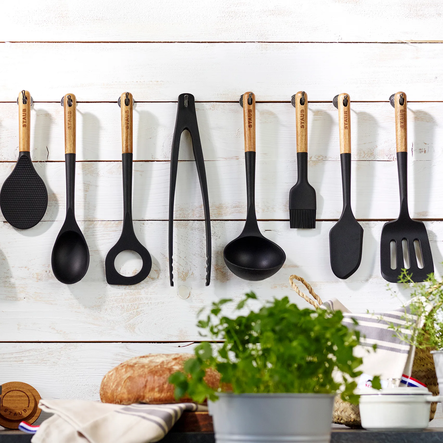 Espátula para massa Staub, 30 cm STAUB