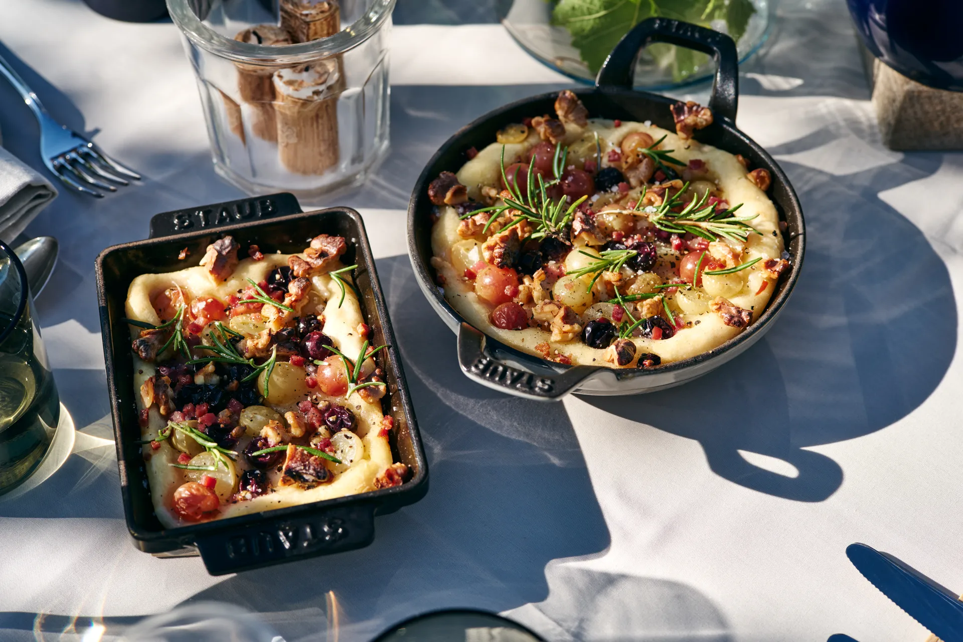 Staub forma retangular para forno de ferro fundido 15x11 cm, Preto STAUB